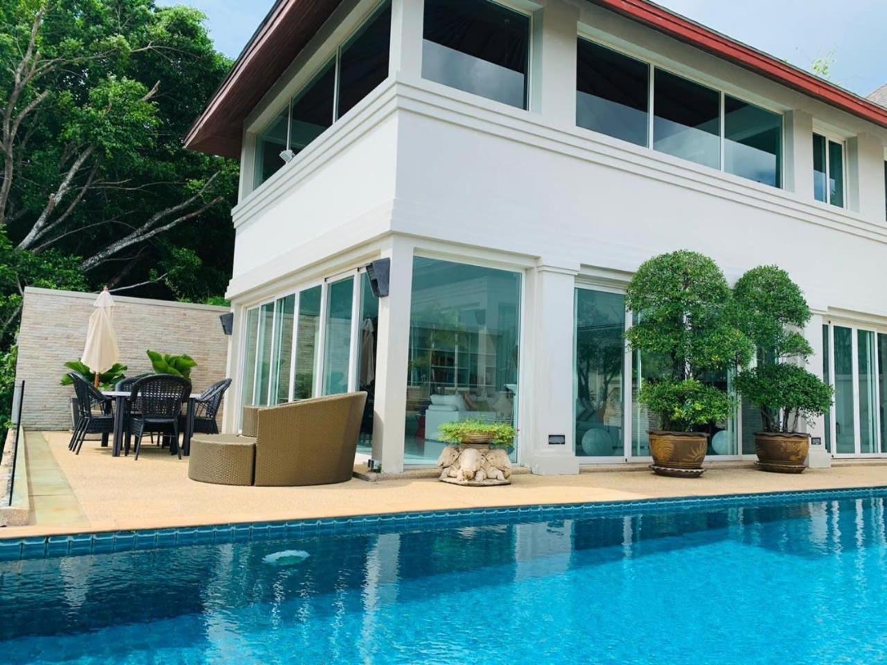 Epic Mountain View 3 Bedroom Pool 2 Mins To The *