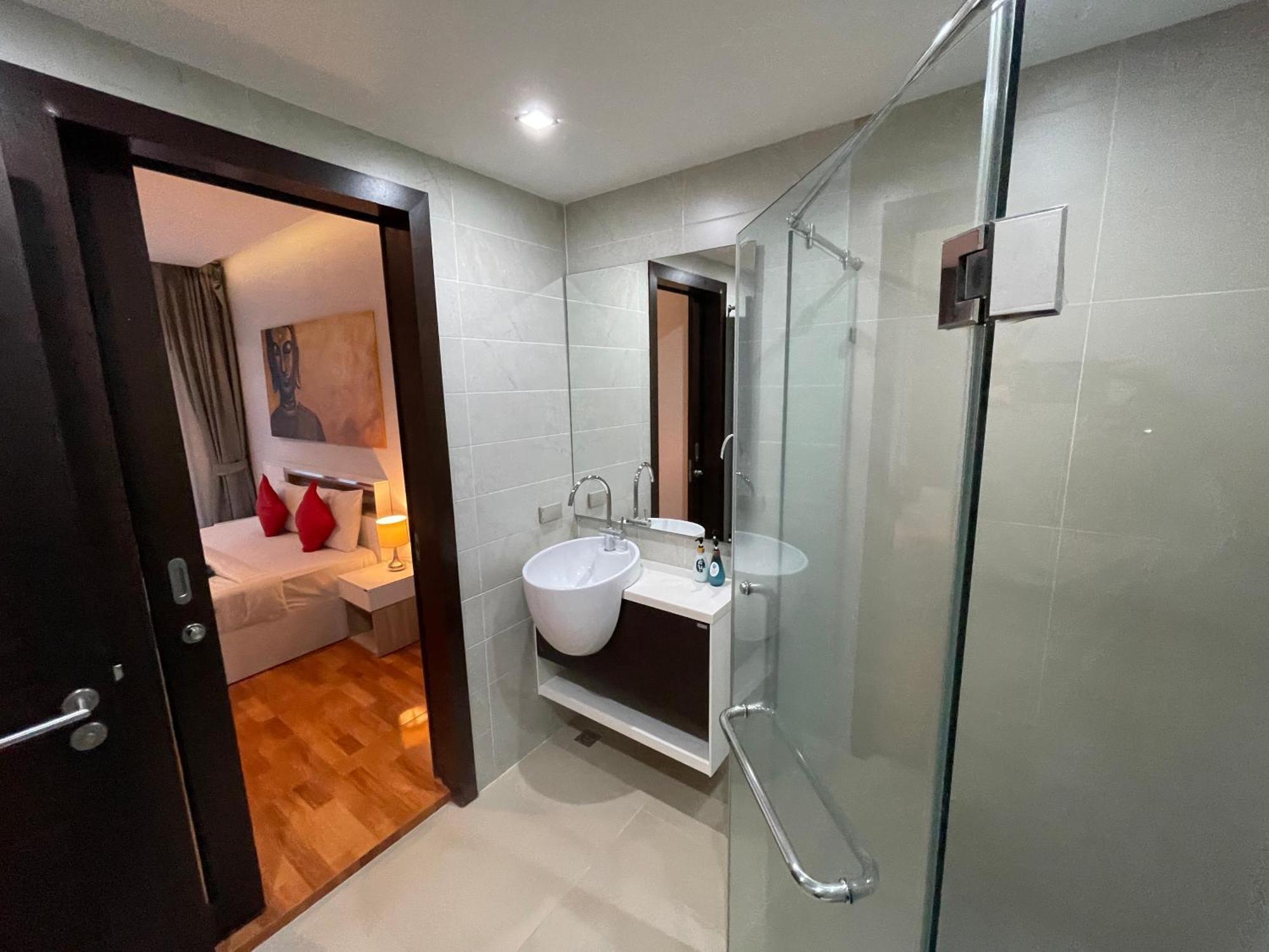 Award Winning Emerald Terrace 1 Bed 4Th Floor Pool View By Psr Apartment Patong