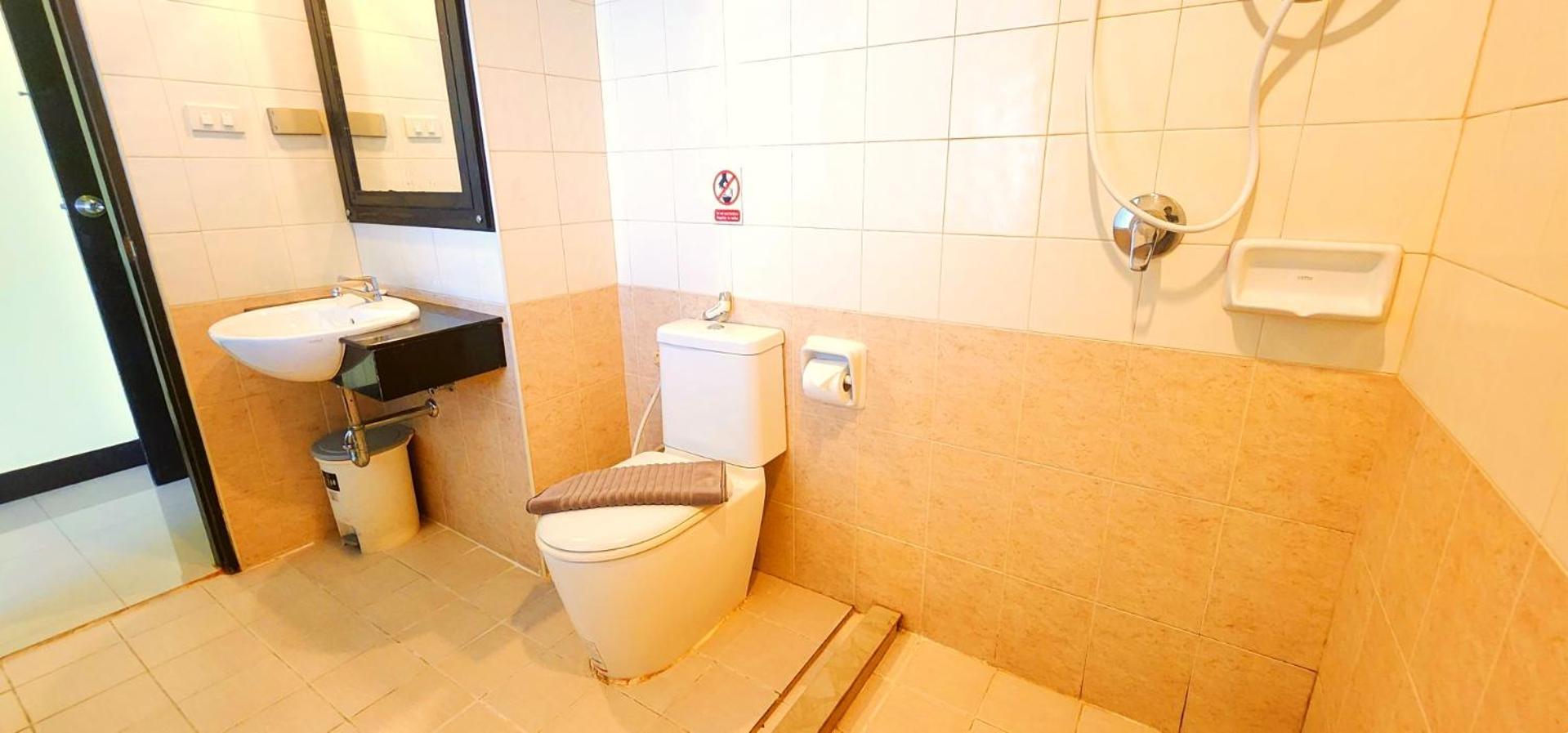 Phuket 420 Hotel 3*