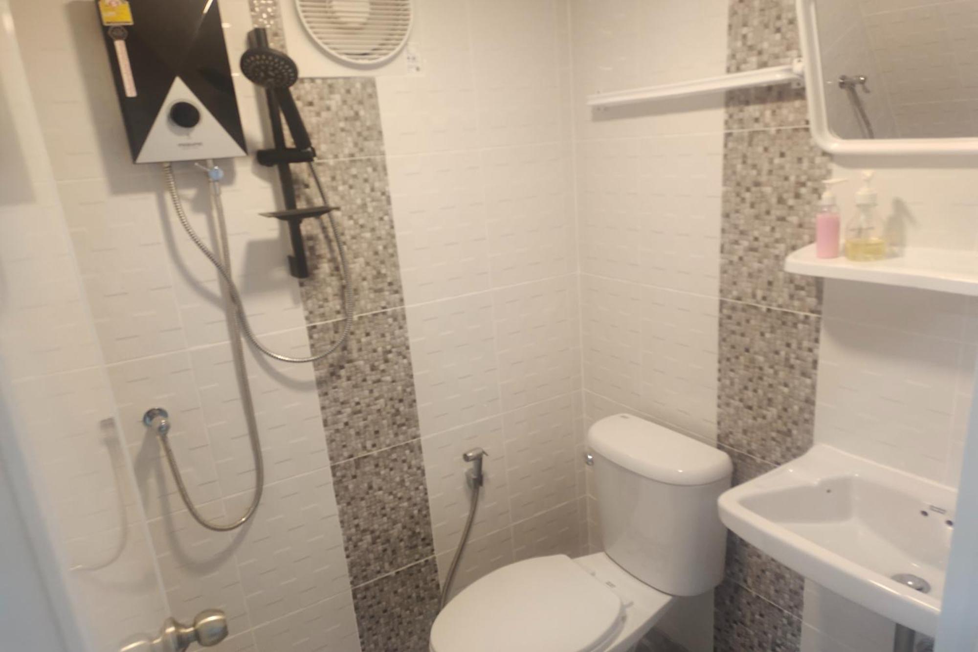 N&n House Laem Hin Resort 3*