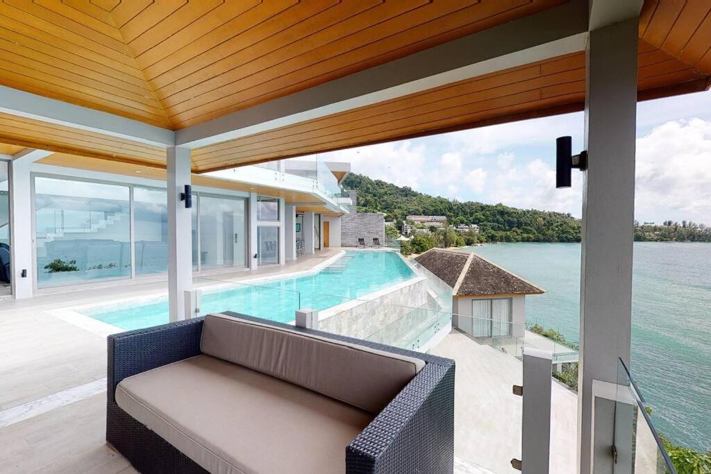 Villa Cape Sienna 4 - A Waterfront Grand Oasis *