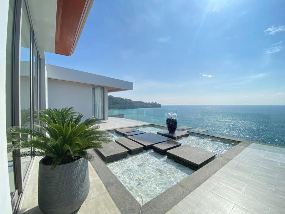 Villa Cape Sienna 4 - A Waterfront Grand Oasis