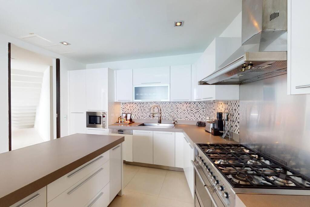 Villa Cape Sienna 4 - A Waterfront Grand Oasis Kamala Beach