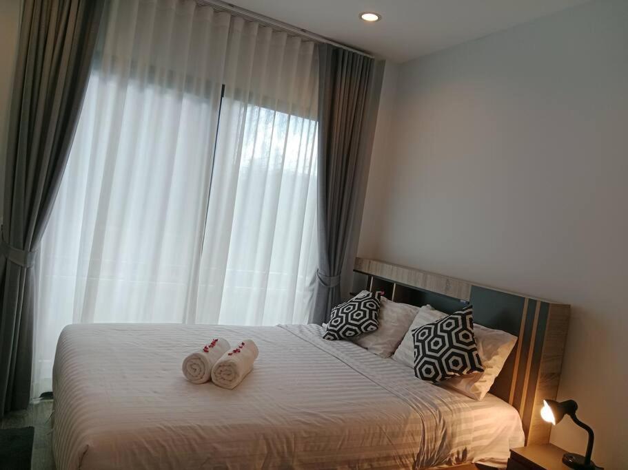 Bangtao 2 Bedroom Corner Pool Access Phuket Ban Pak Lak