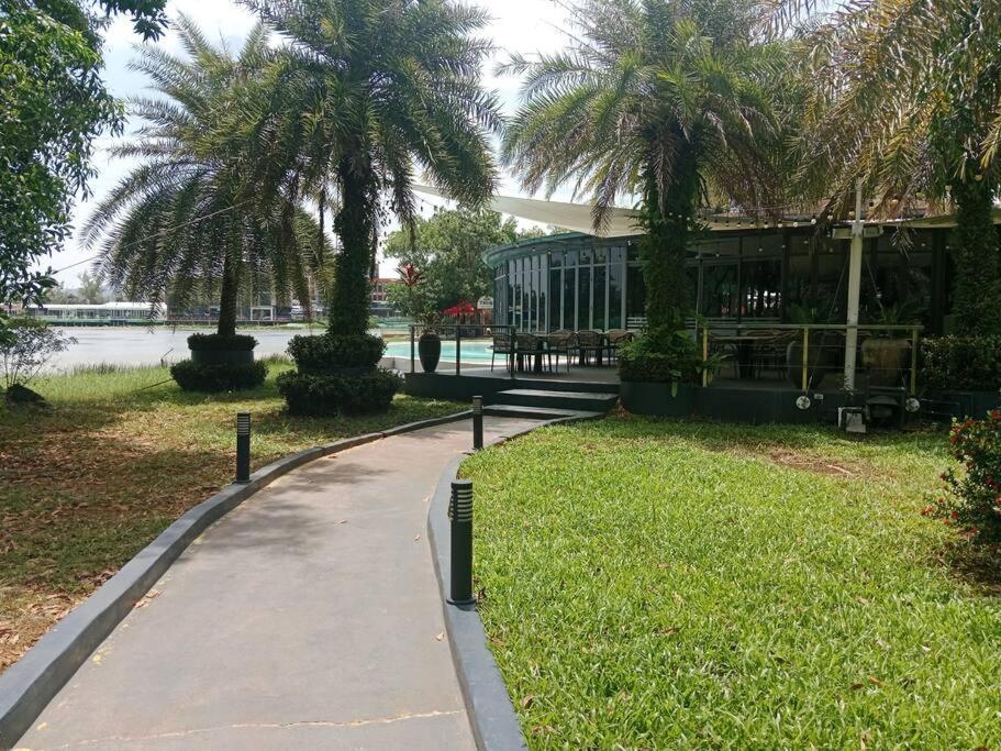 Bangtao 2 Bedroom Corner Pool Access Phuket Villa *