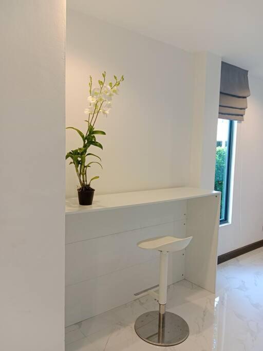 Bangtao 2 Bedroom Corner Pool Access Phuket