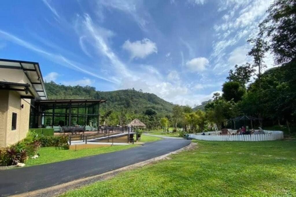 Bangtao 2 Bedroom Corner Pool Access Phuket