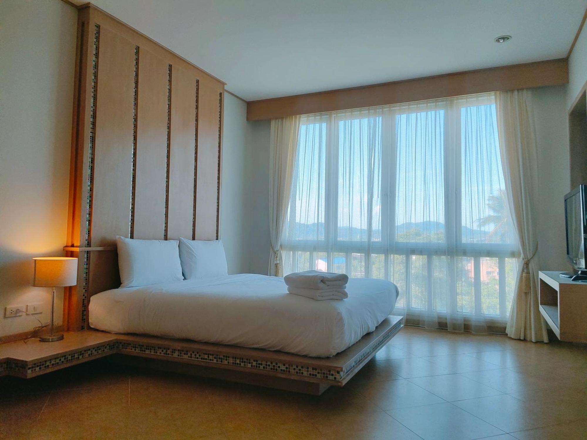 Ratana Chalong 4*
