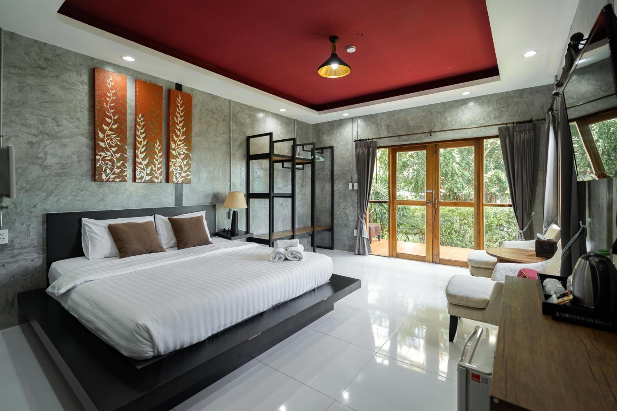 The Loft Resort 4*