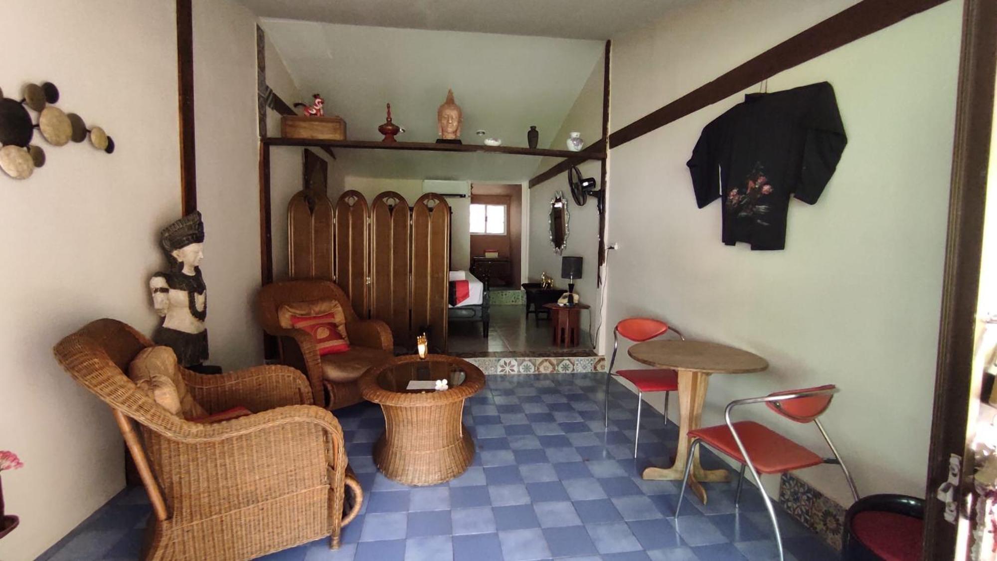 Baan Sikhao Yanui Guest house *