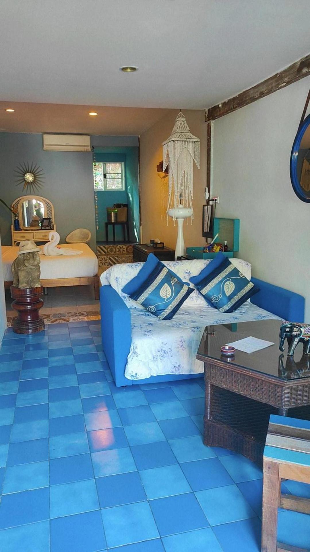 Baan Sikhao Yanui Guest house *
