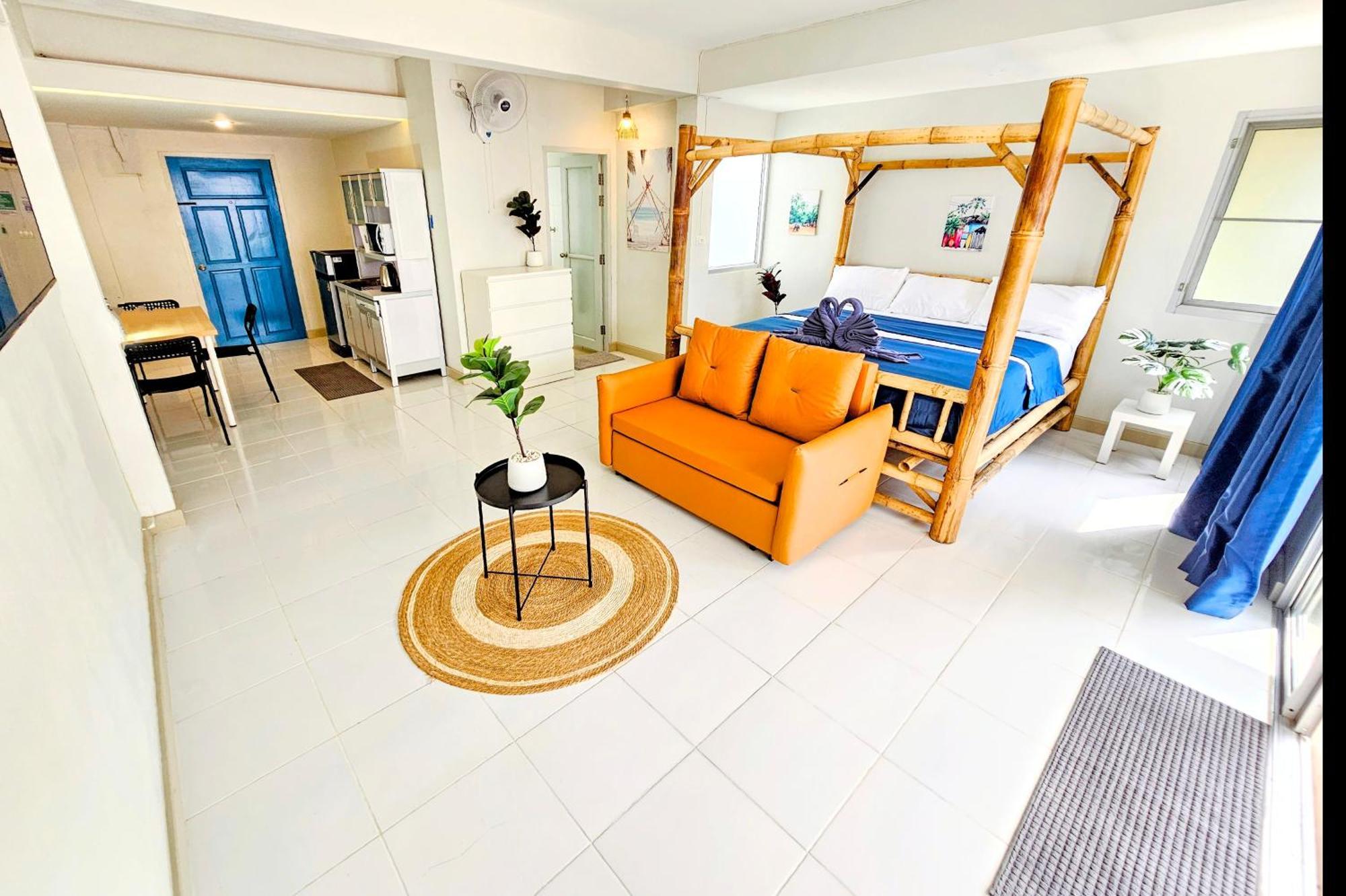 Front Queen's Castle - Kid Friendly, Like Royalty Apartment Ban Ao Makham