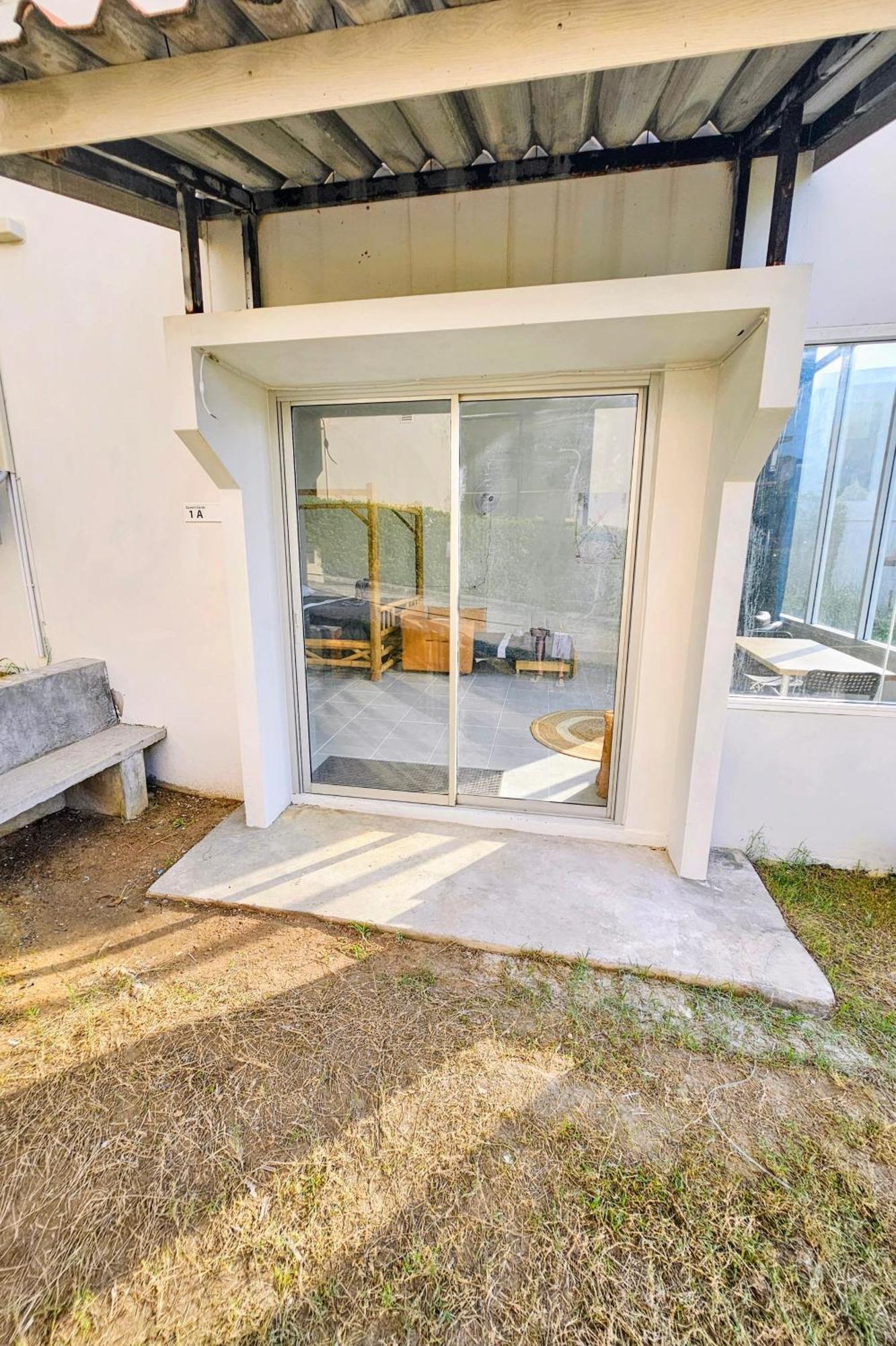 Apartment Front Queen's Castle - Kid Friendly, Like Royalty Ban Ao Makham