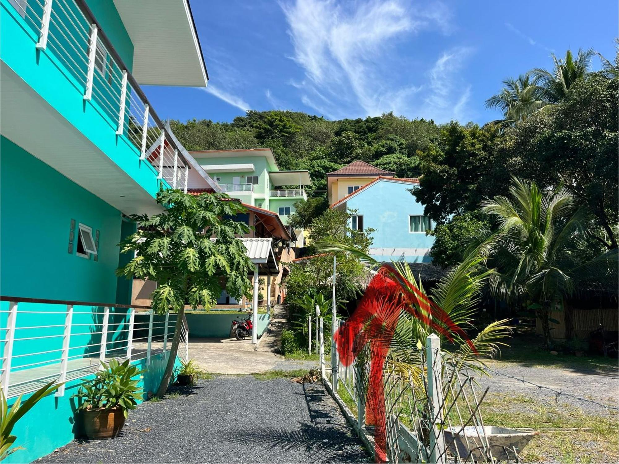 Sea Dreamer Beachfront Apartment *