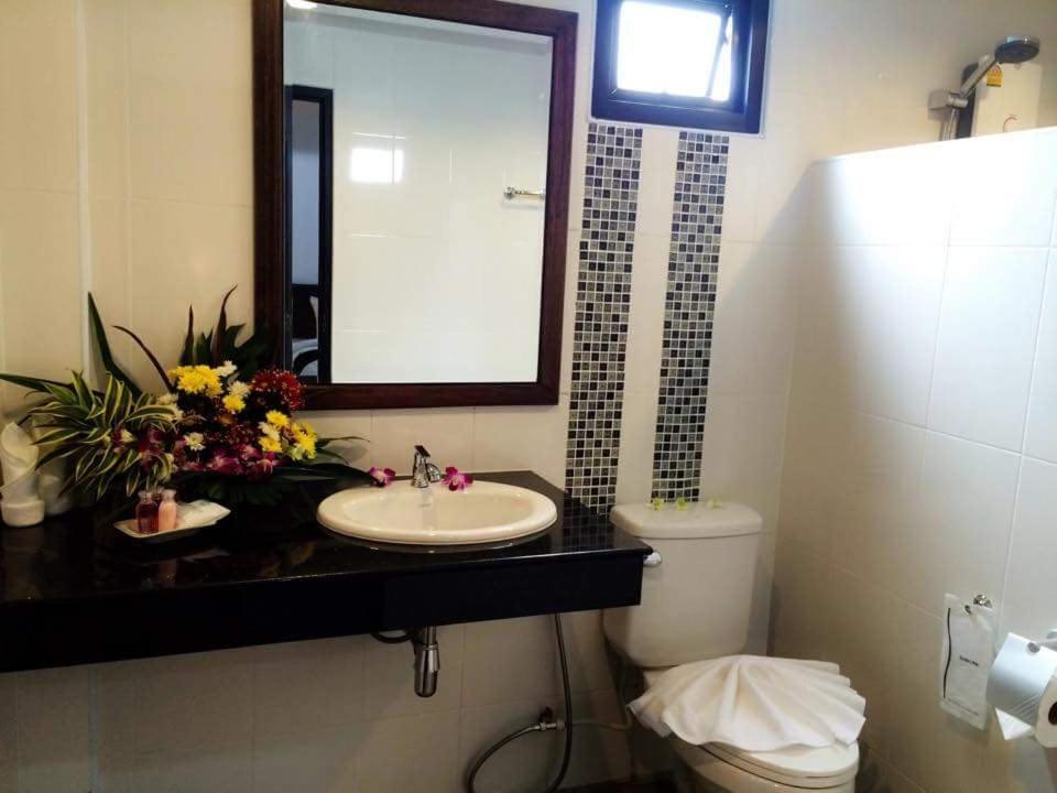 The Seashore Service Apartment Kamala Beach