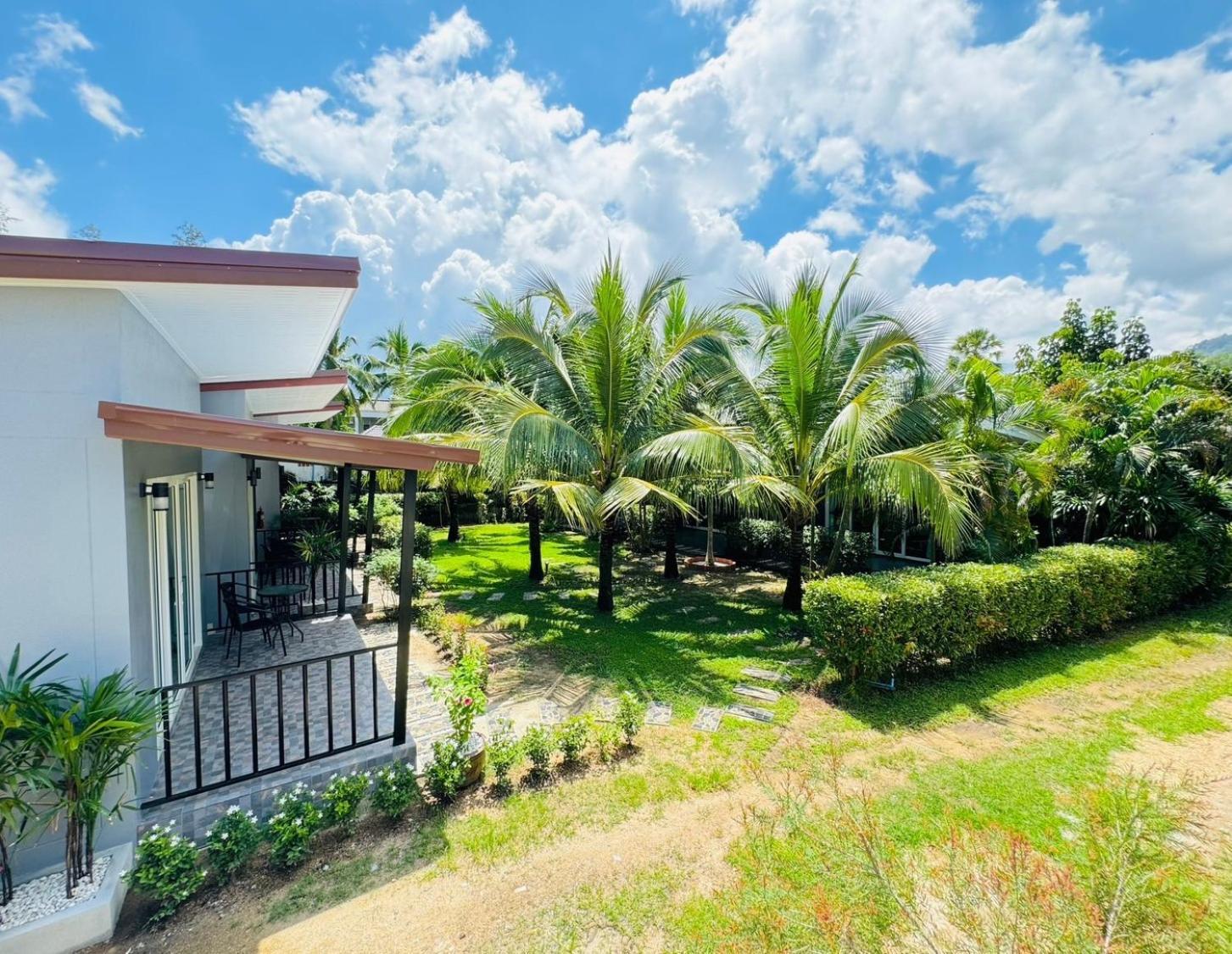 Guest house Marisa Garden 2*