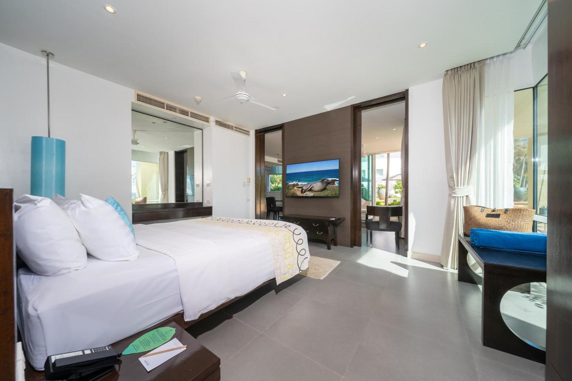 Beachfront 703 Apartment Karon