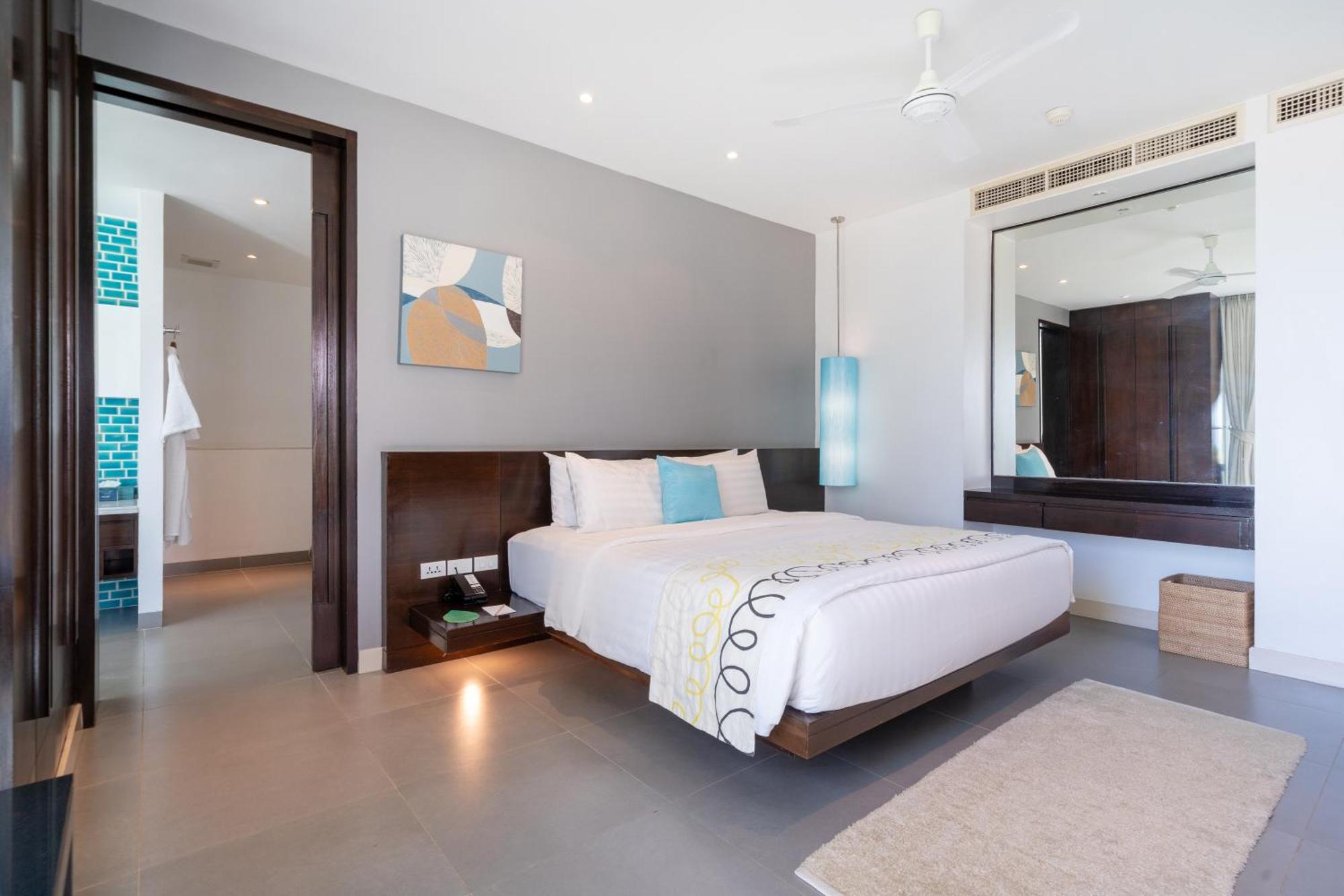 Beachfront 703 *