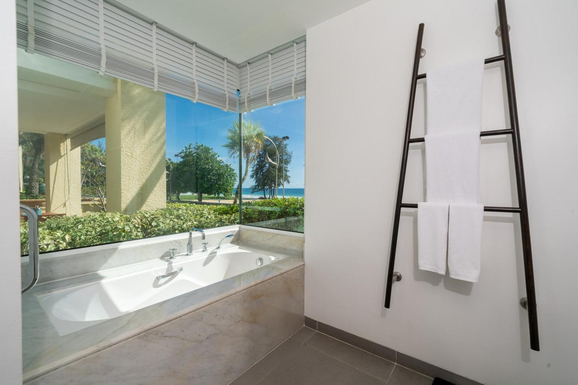 Apartment Beachfront 703