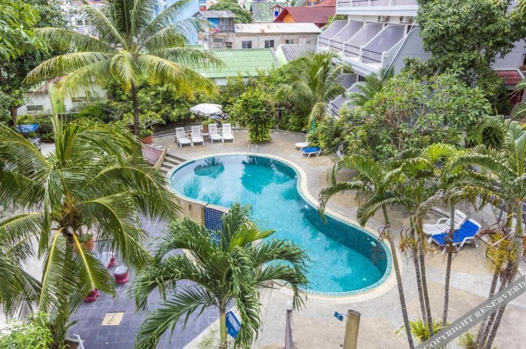 Baan Lukkan Patong 3*