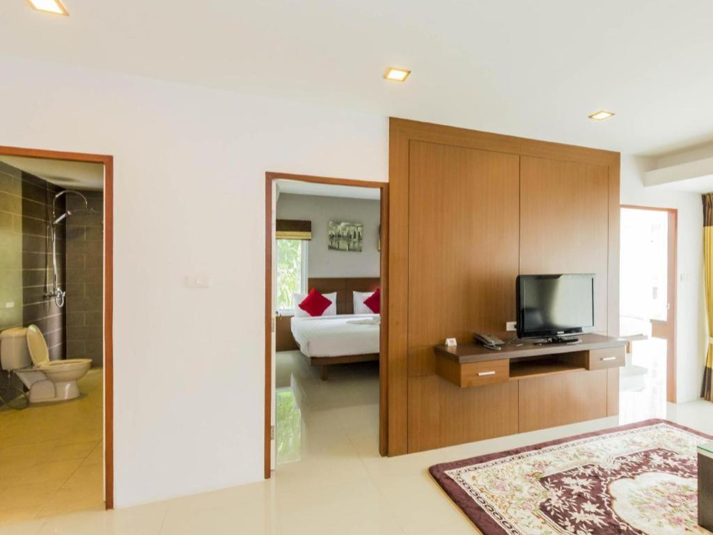 Baan Lukkan Patong Hotel