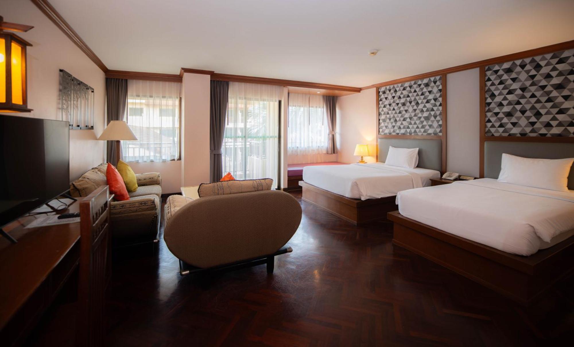 Baumanburi 4* Patong