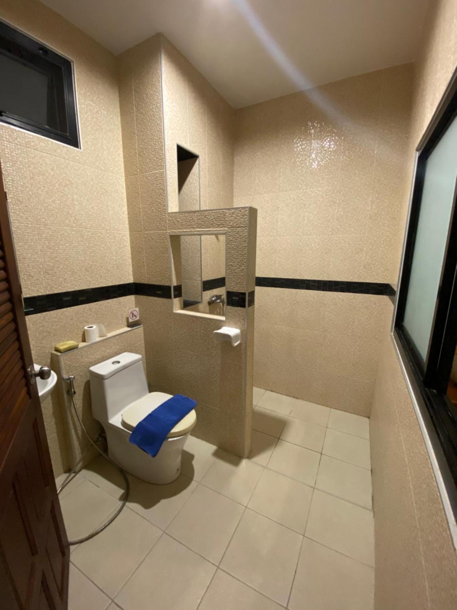 в райском уголке равай Apartment *
