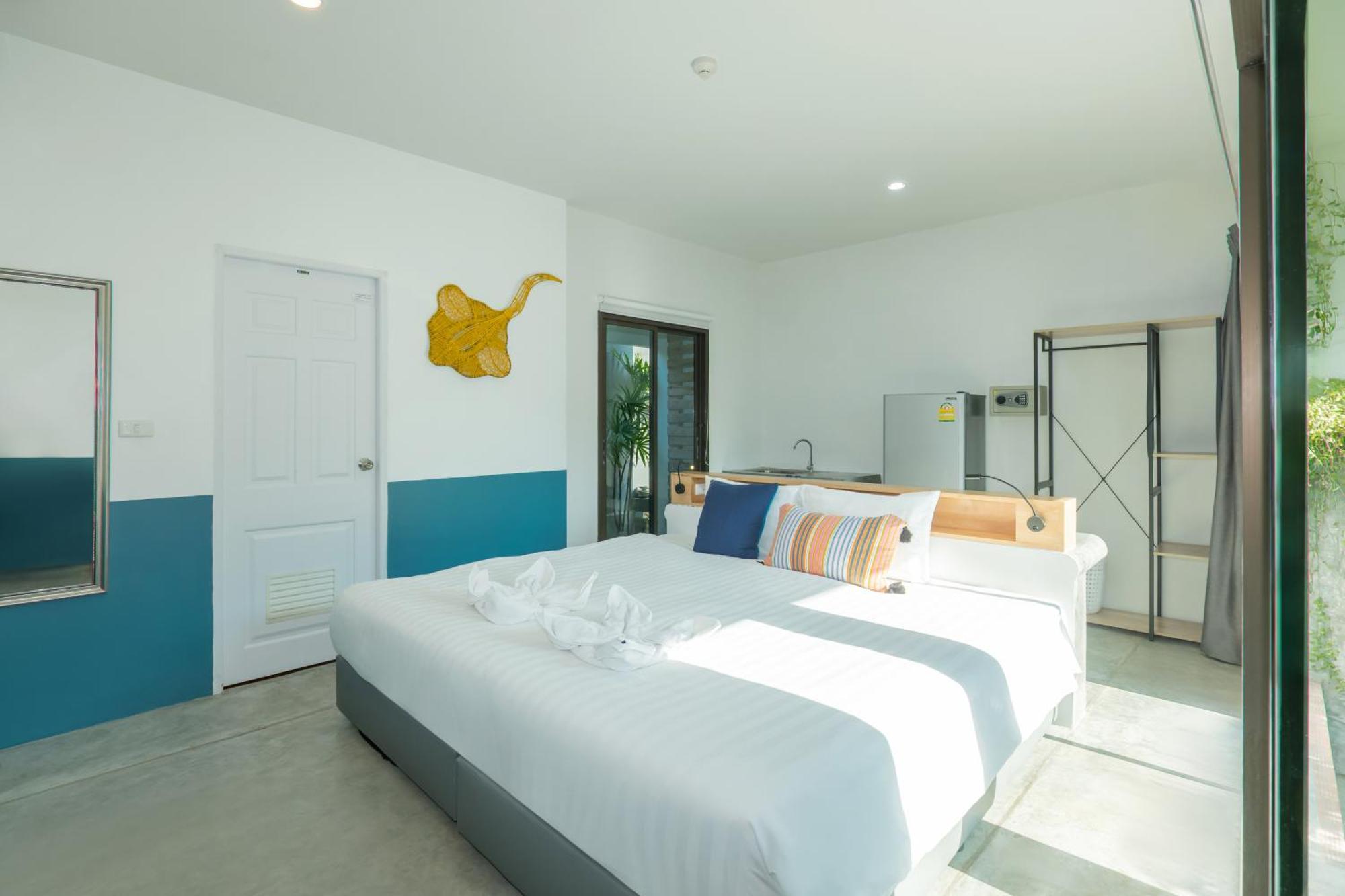 Kraam Silhouette And Cafe Phuket Hotel 3*