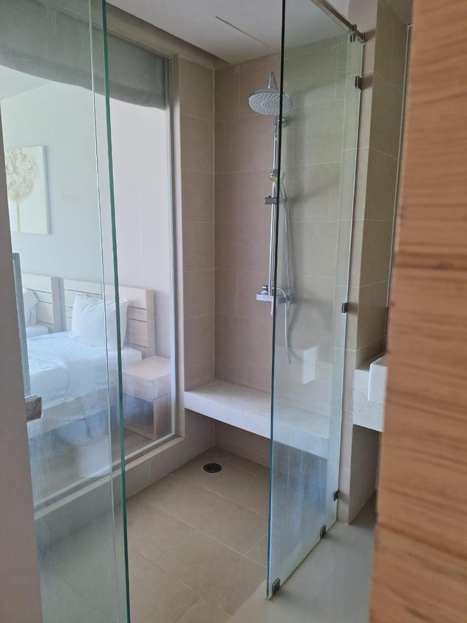 Veloche Karon Apartment *