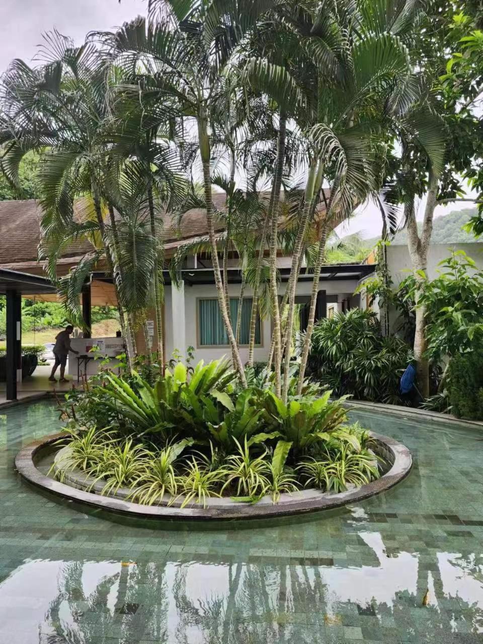 Veloche Karon Apartment Ban Karon