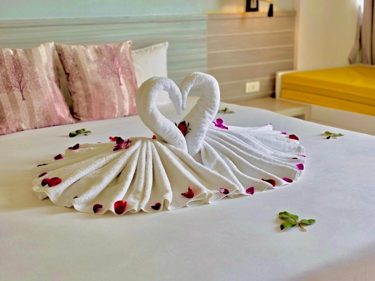 On Phuket - Sha Hotel Karon