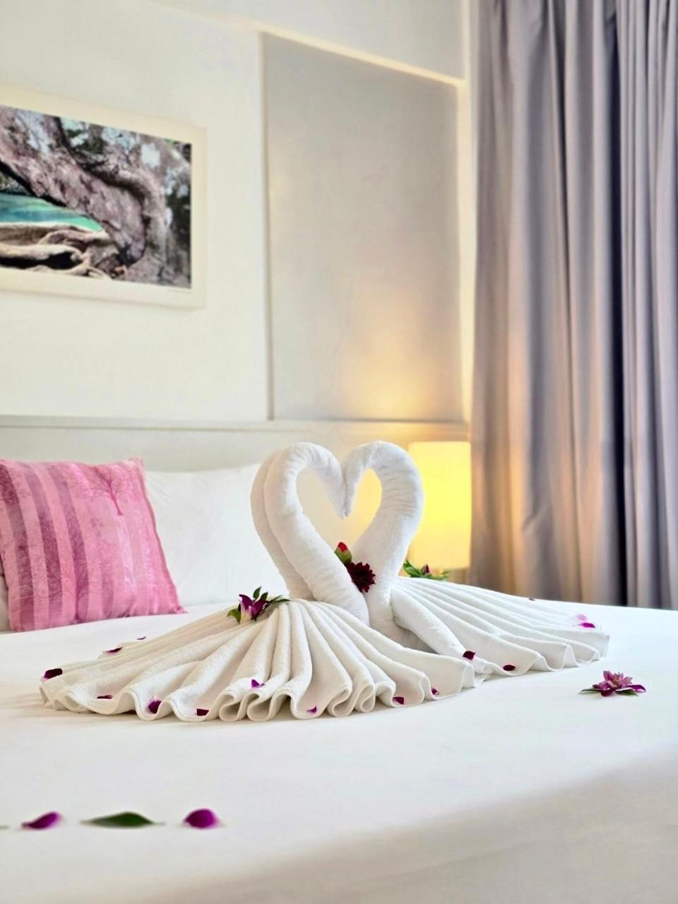Hotel On Phuket - Sha 3*