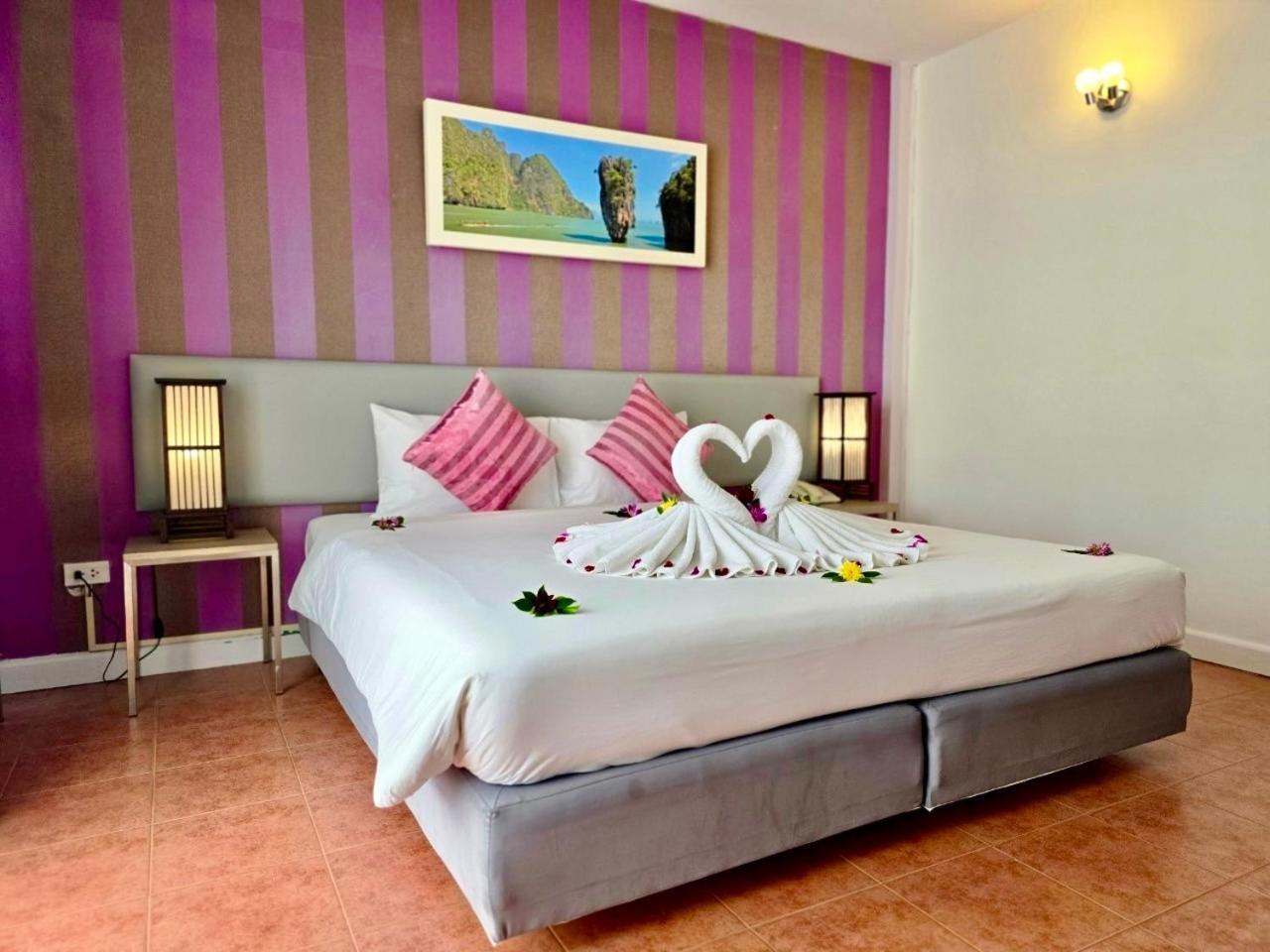 Hotel On Phuket - Sha