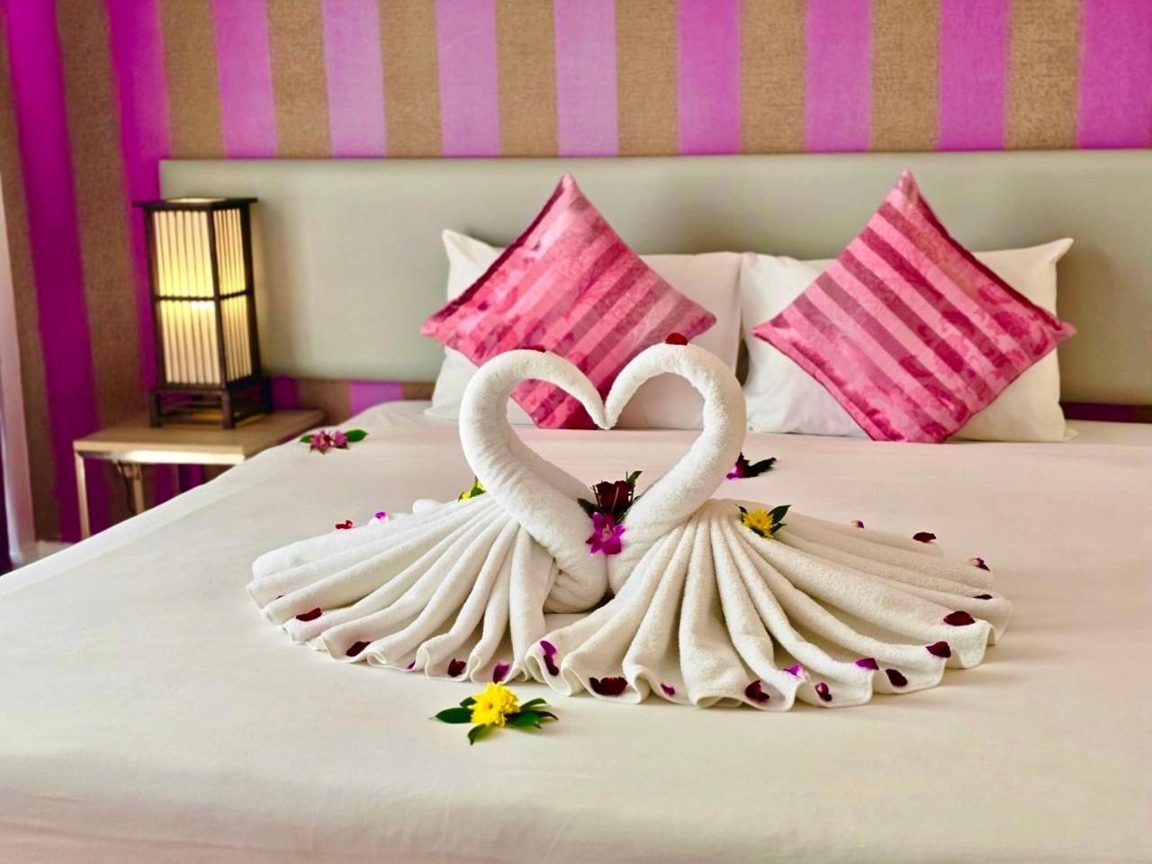 Hotel On Phuket - Sha Karon