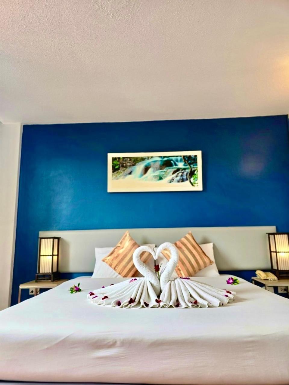 Hotel On Phuket - Sha