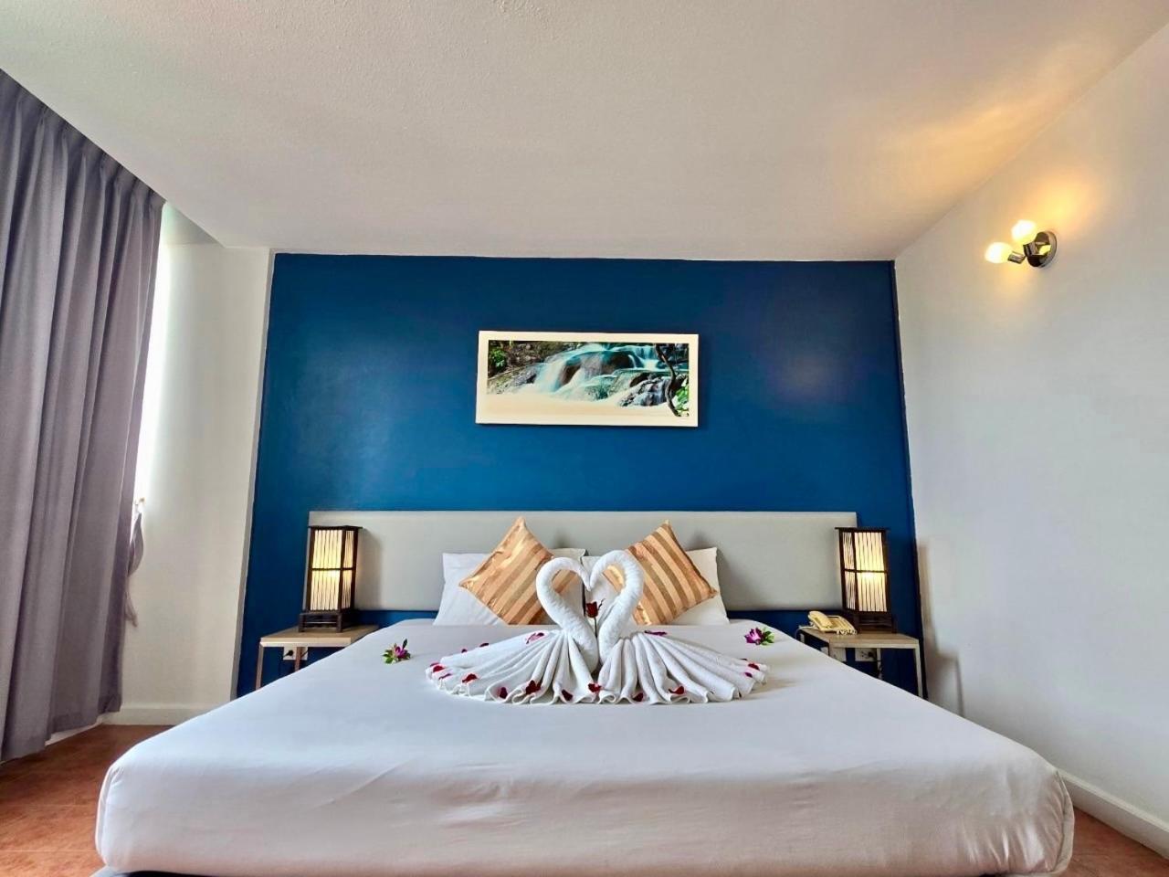 Hotel On Phuket - Sha