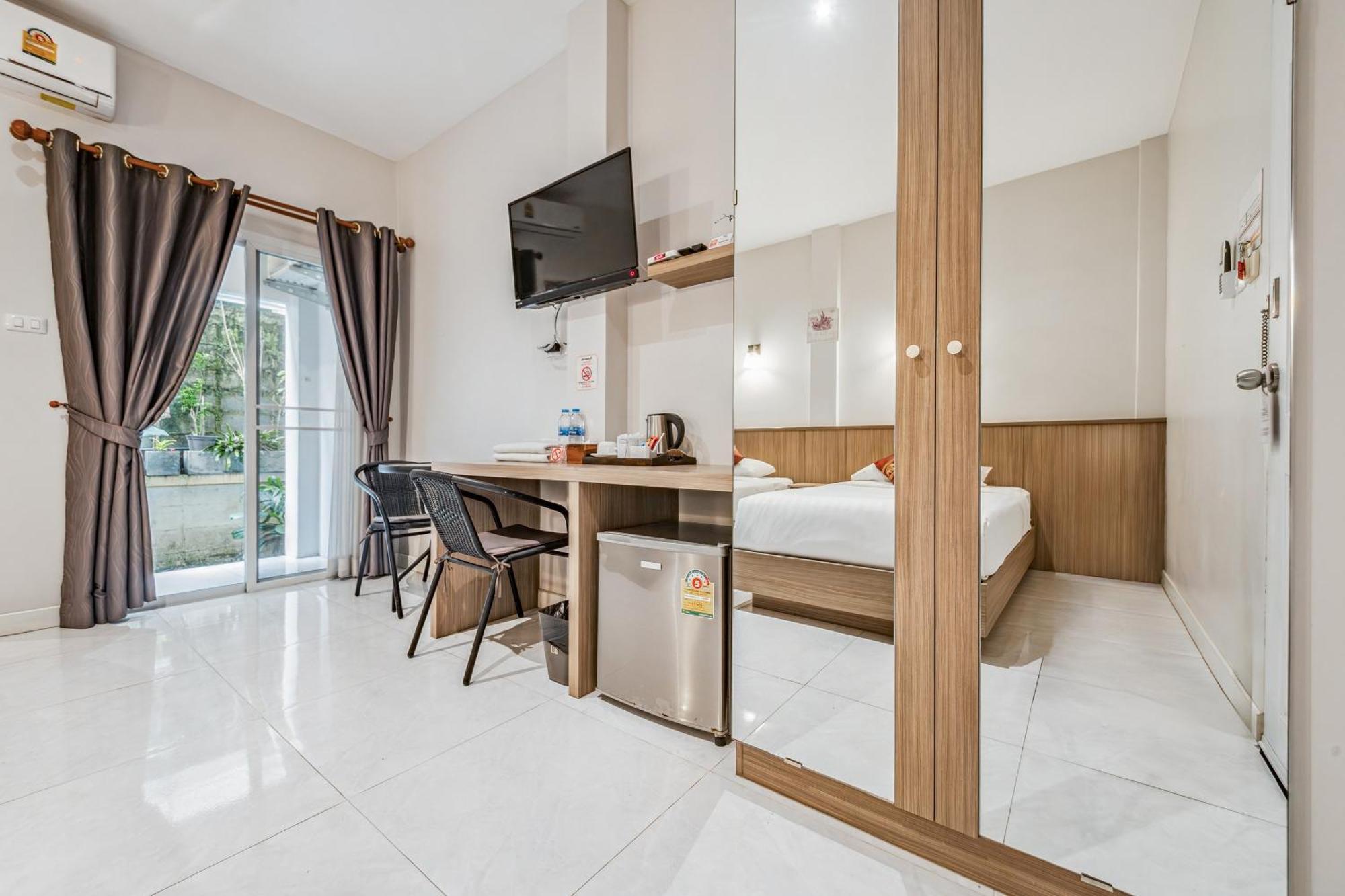 Winrisa Place * Nai Yang Beach