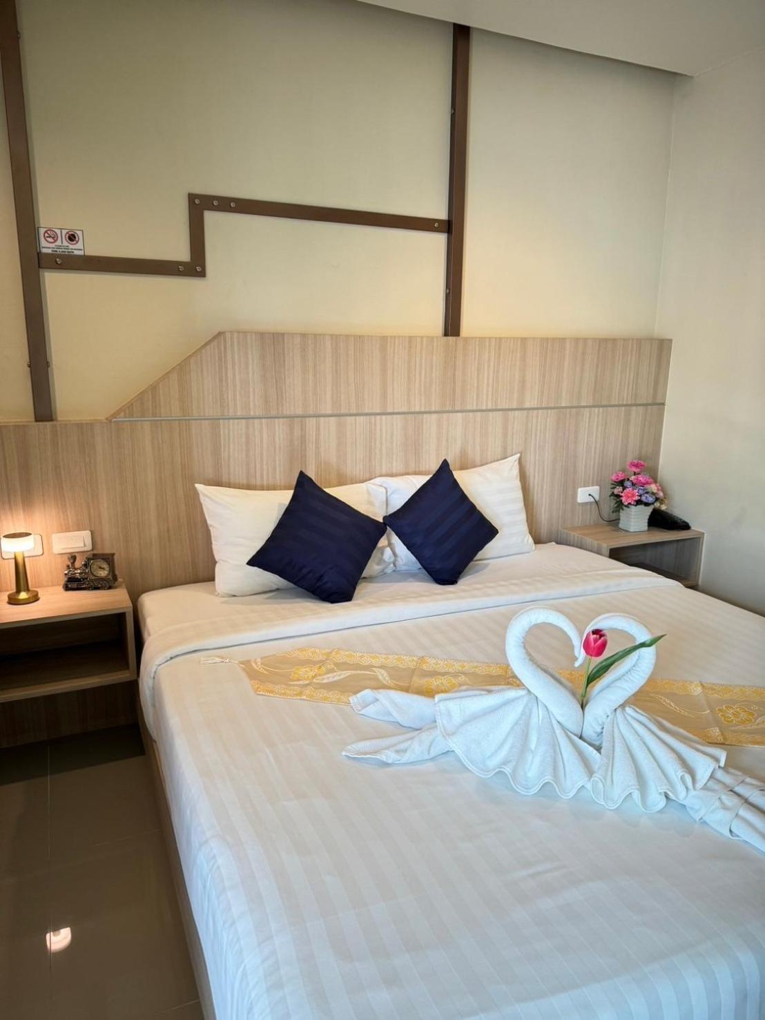 Hotel The Way 3*