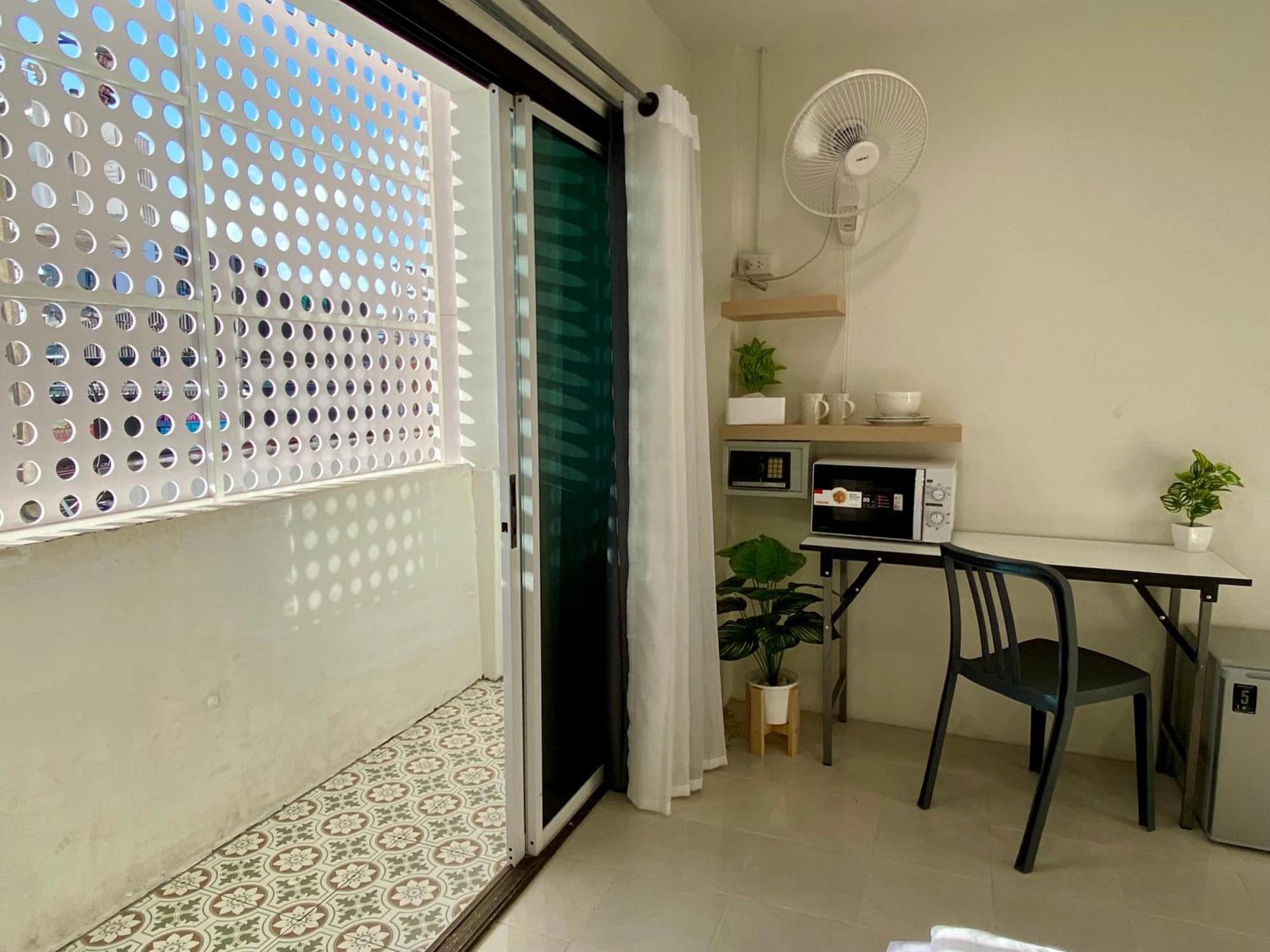 Apartment Rest & Recharge