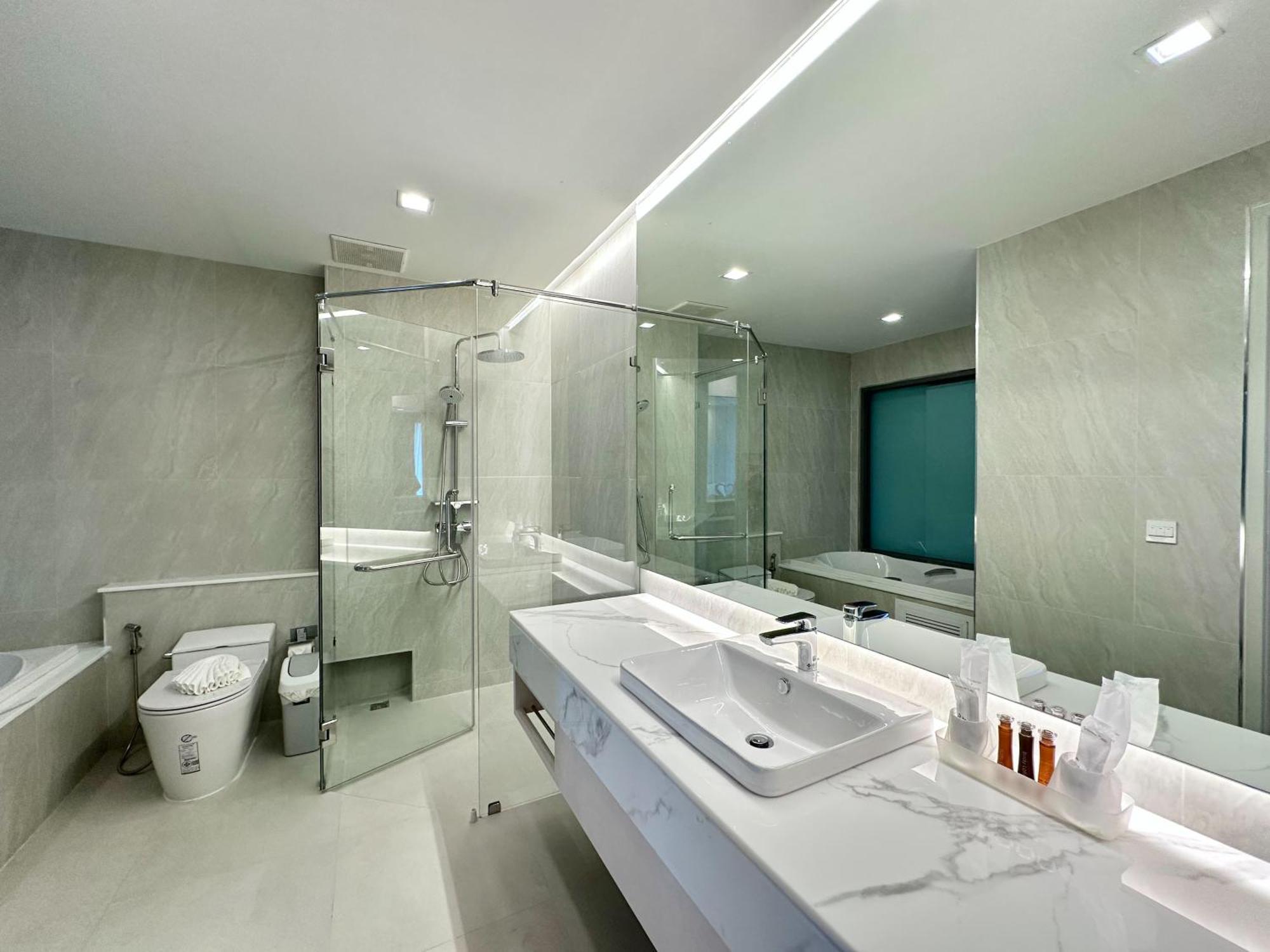 Aparthotel The Regent Phuket Bangtao 4*
