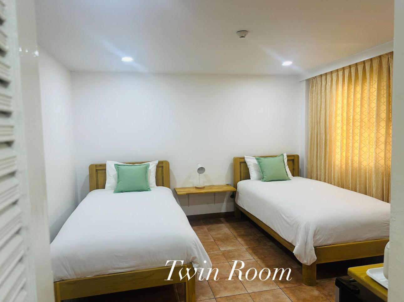 Bay Locanda Surin Beach (Phuket)