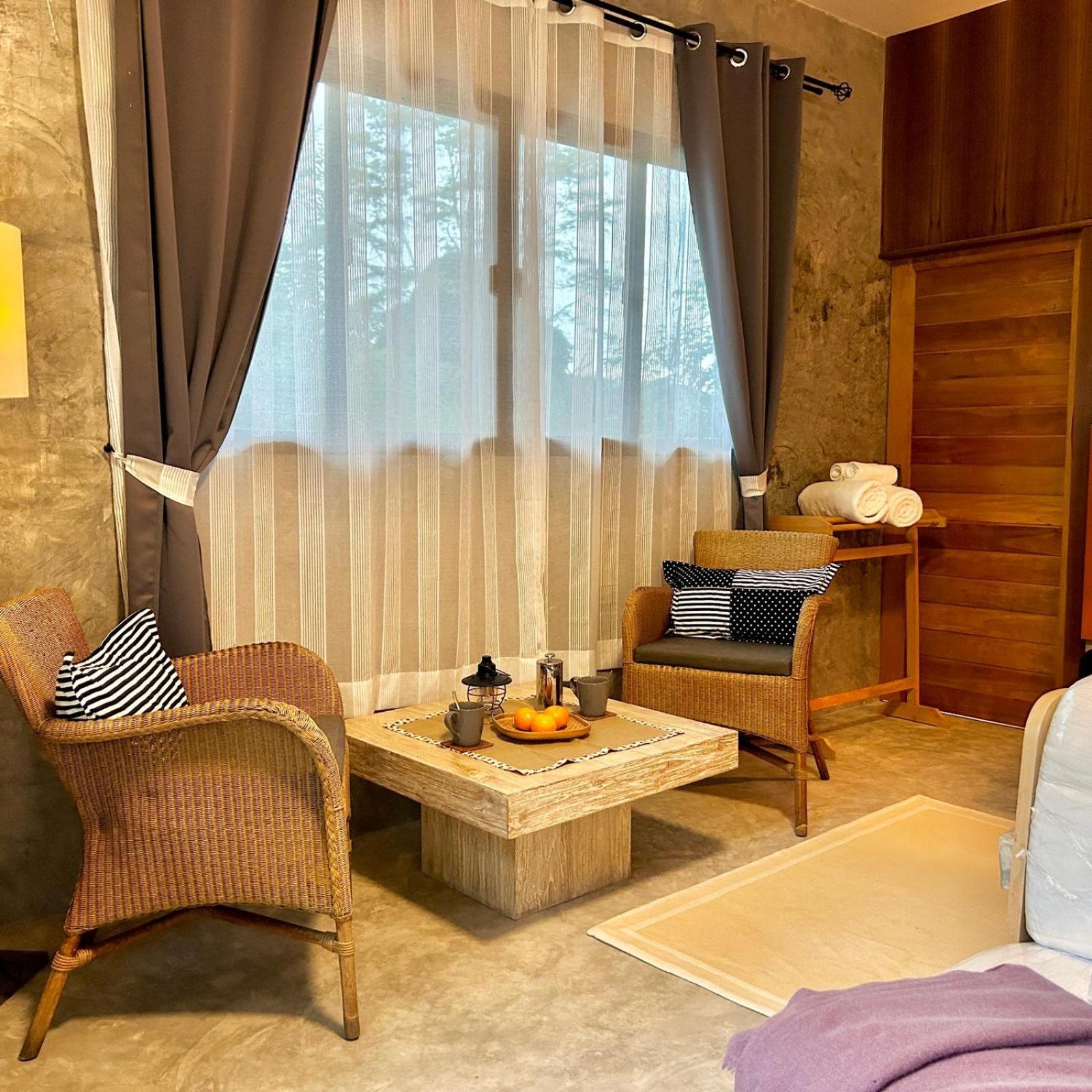 Phuket Phuchada Holiday home *