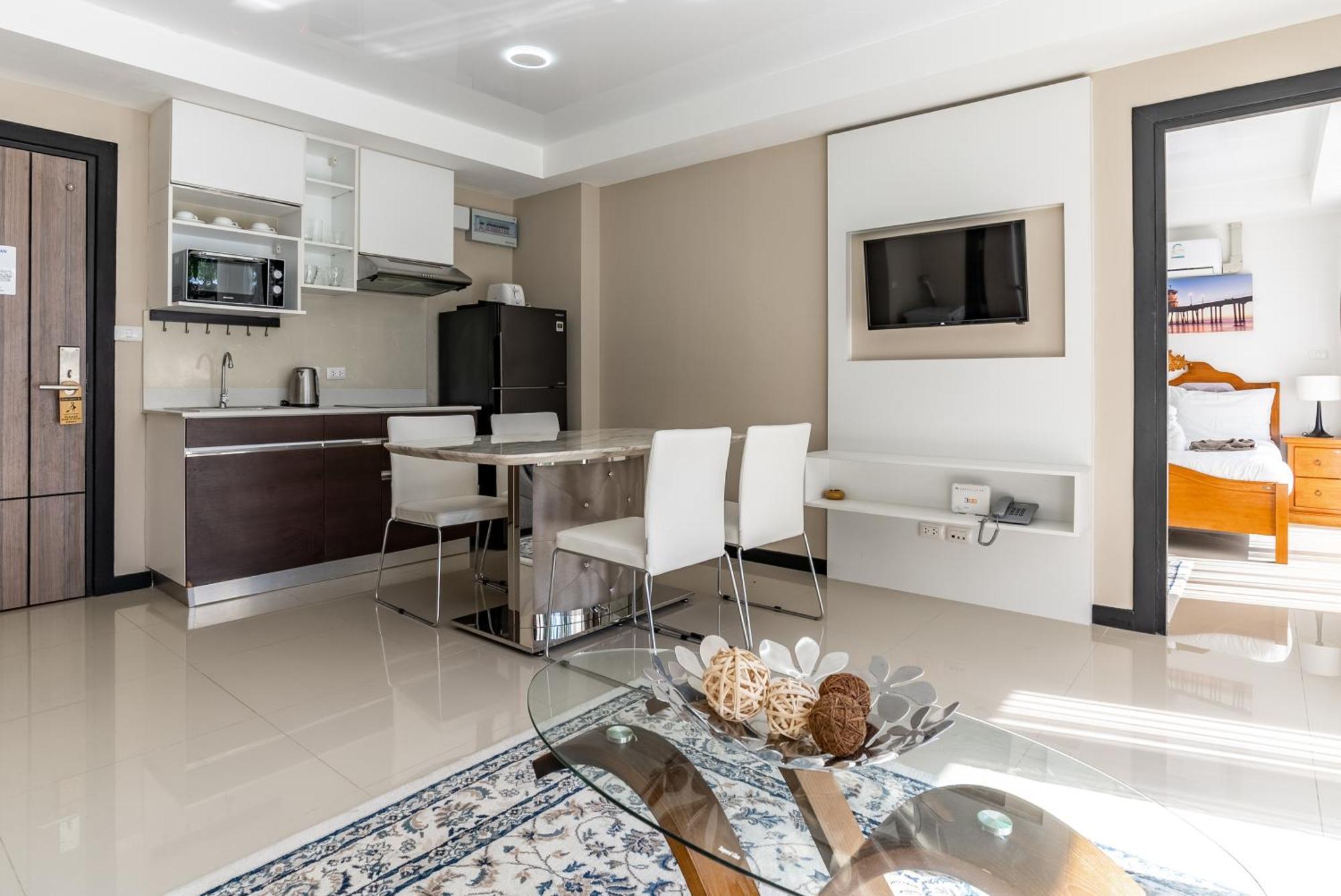 Apartment By Villacarte *