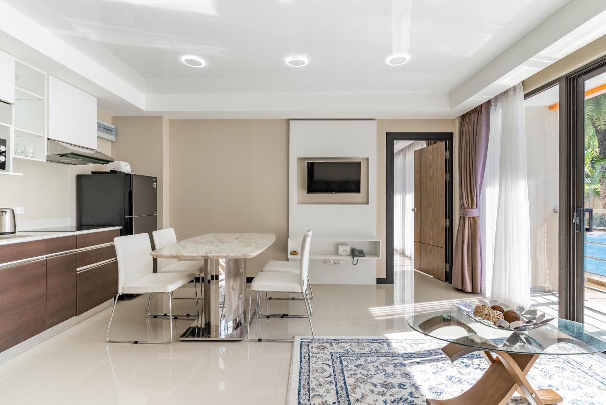 By Villacarte Apartment