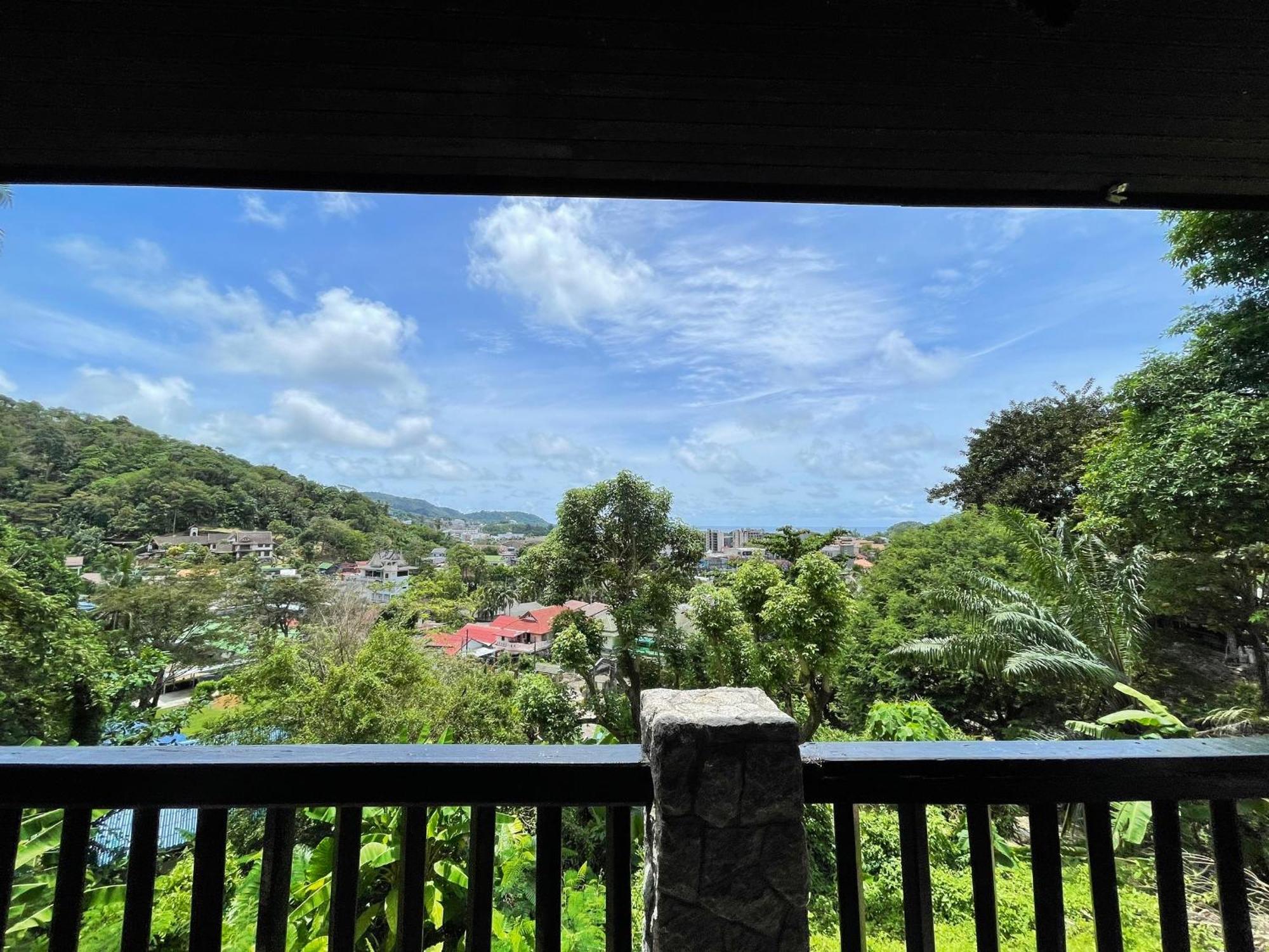 Boomerang Village Hotel