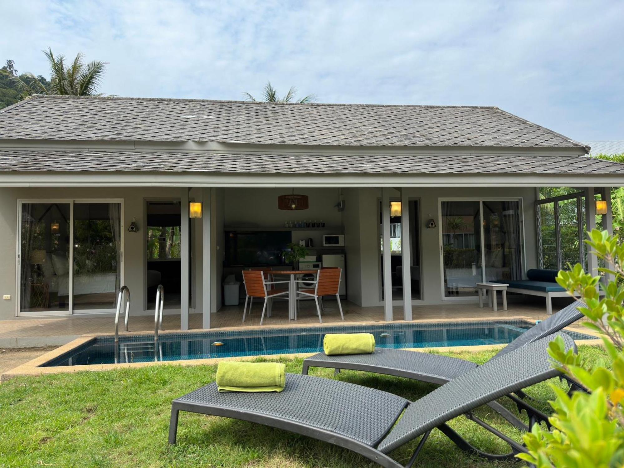 Sakoo Valley Naithon Villa *