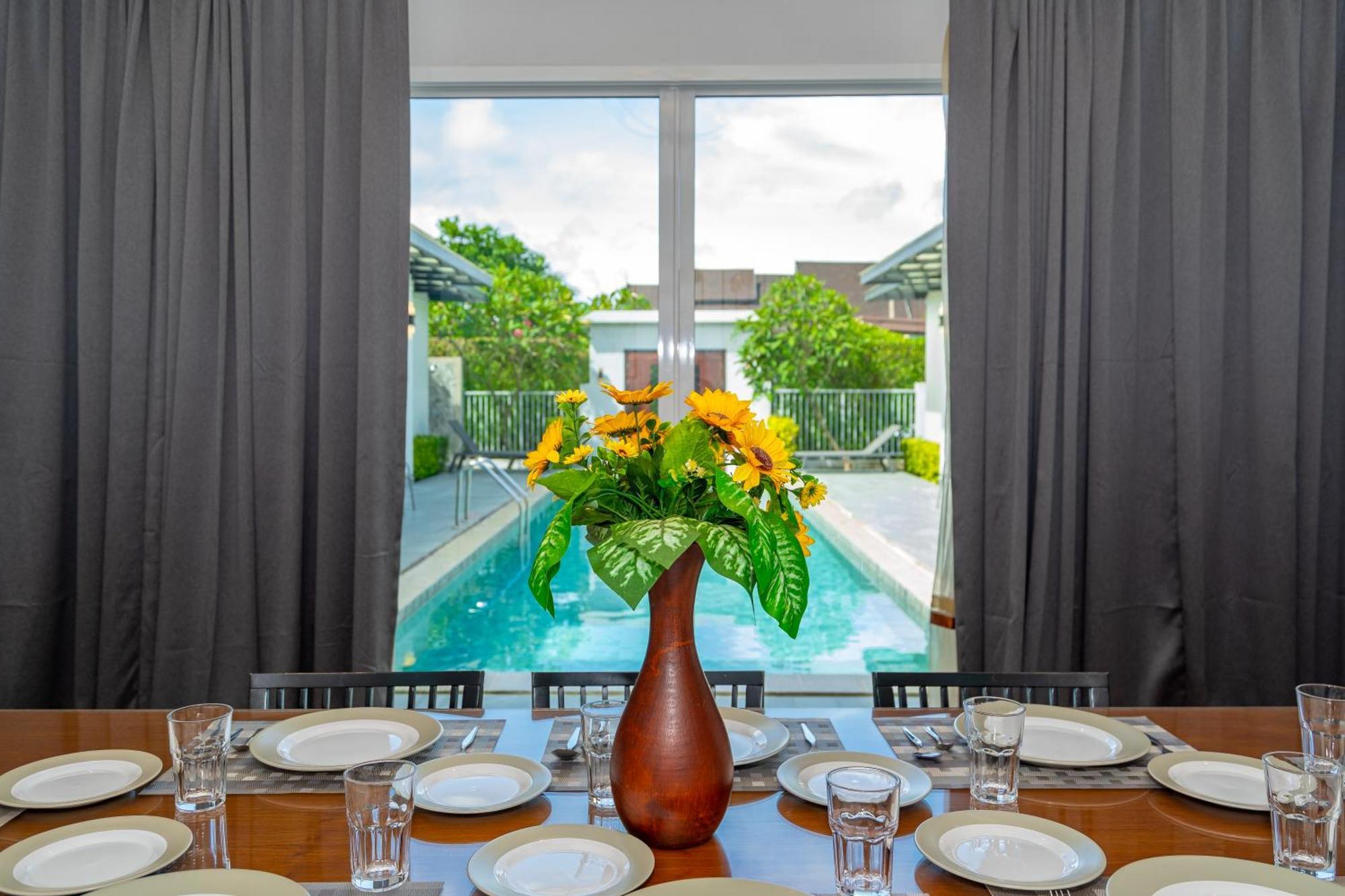 Resort Phuket La Siesta Pool & Pool Access 5*