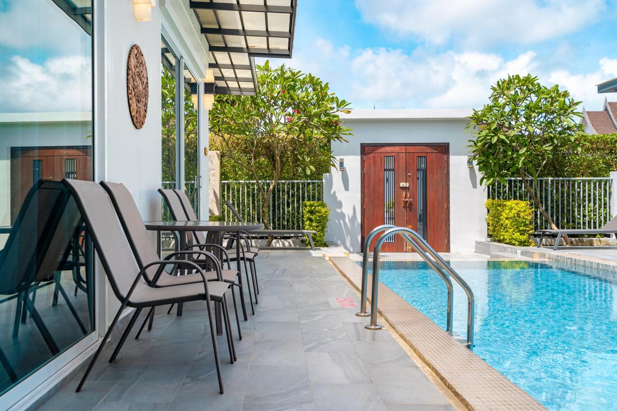 Phuket La Siesta Pool & Pool Access Resort