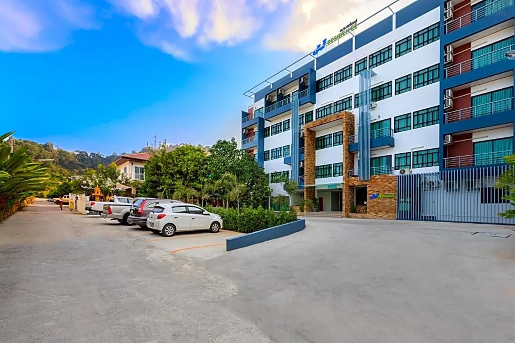 Jj Town Apartment