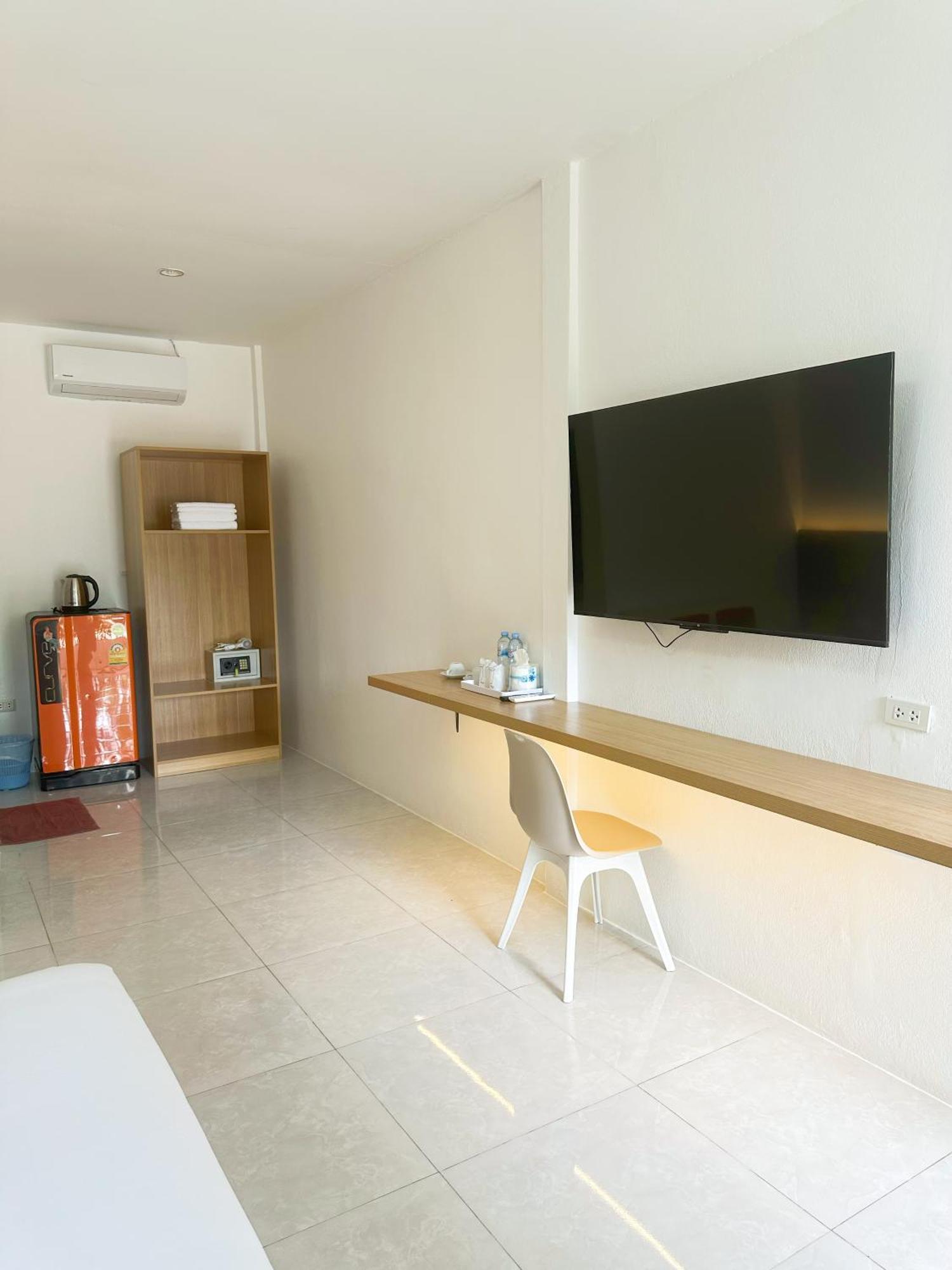 The Coconut Nanai Hotel Patong